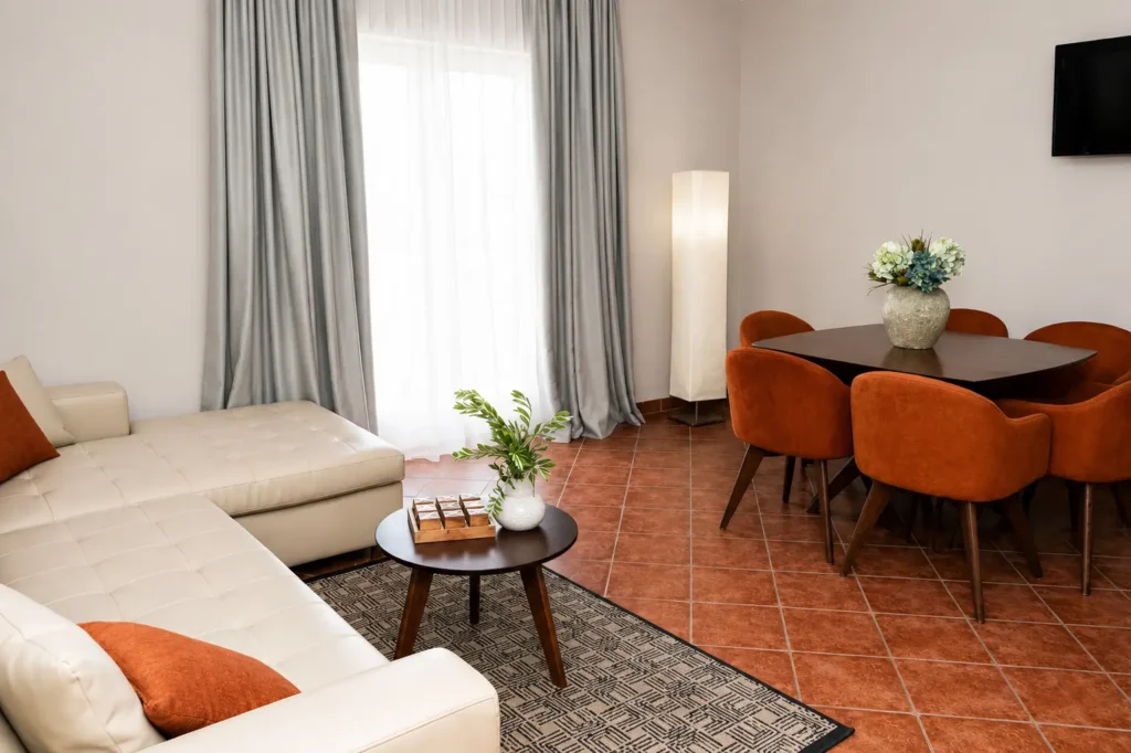apartman sa terasom i pogledom na more